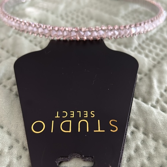 Headband - Picture 4 of 4